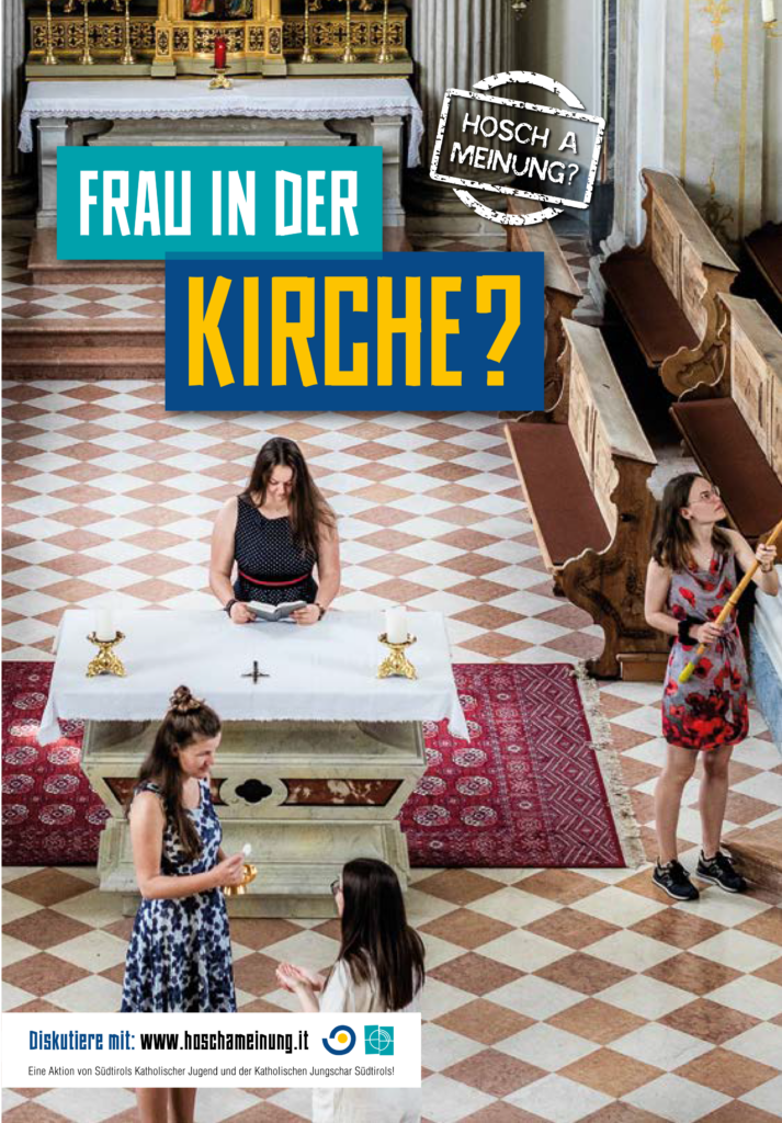 Frau in der Kirche